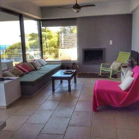 Ammoni Villa